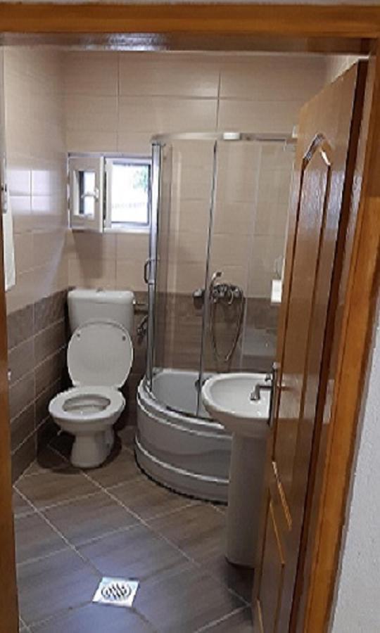 Apartment Skaljari *
