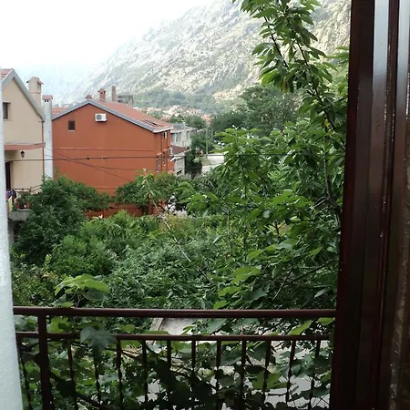 Apartments Skaljari Kotor Exterior foto